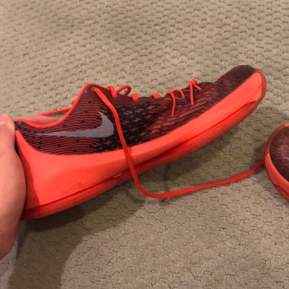 KD 8 "Crimson Red" - Picture 3 of 4